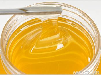 刚买的蜂蜜怎么看真假辨别,怎么鉴别蜂蜜真与假