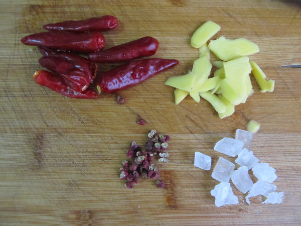 牛肉的家常做法,笋干烧肉的家常做法