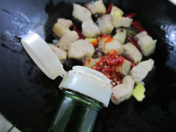 牛肉的家常做法,笋干烧肉的家常做法