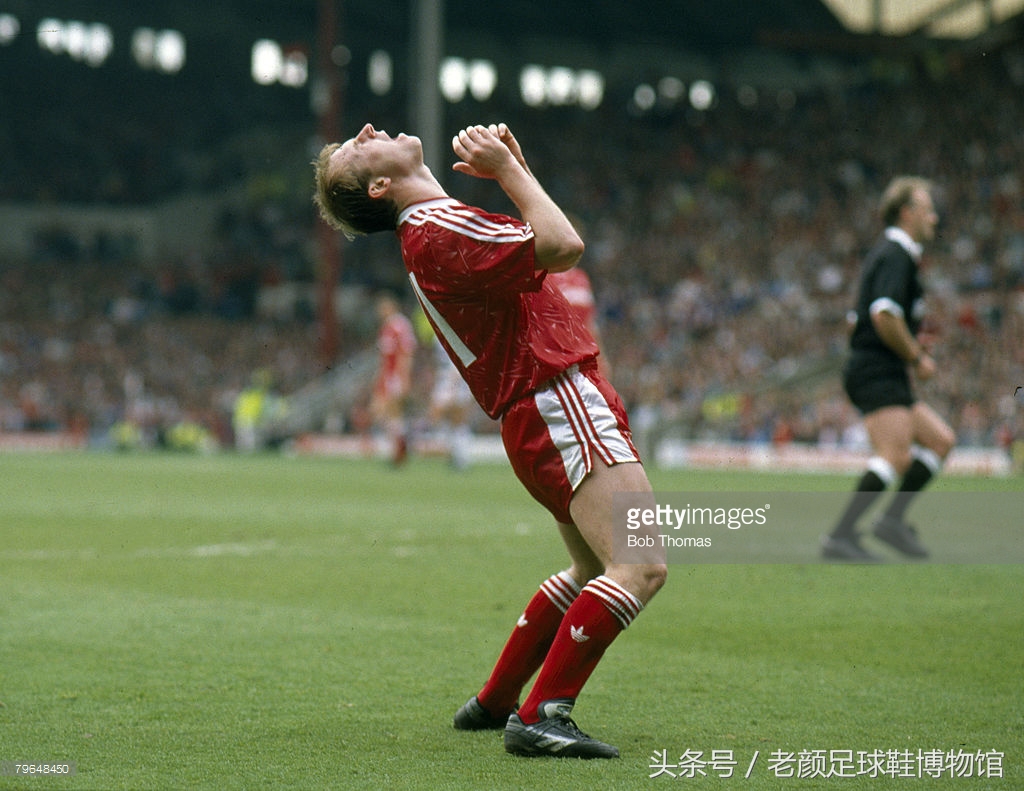 目前最厉害的几款足球鞋,你肯定不知道的国货好鞋