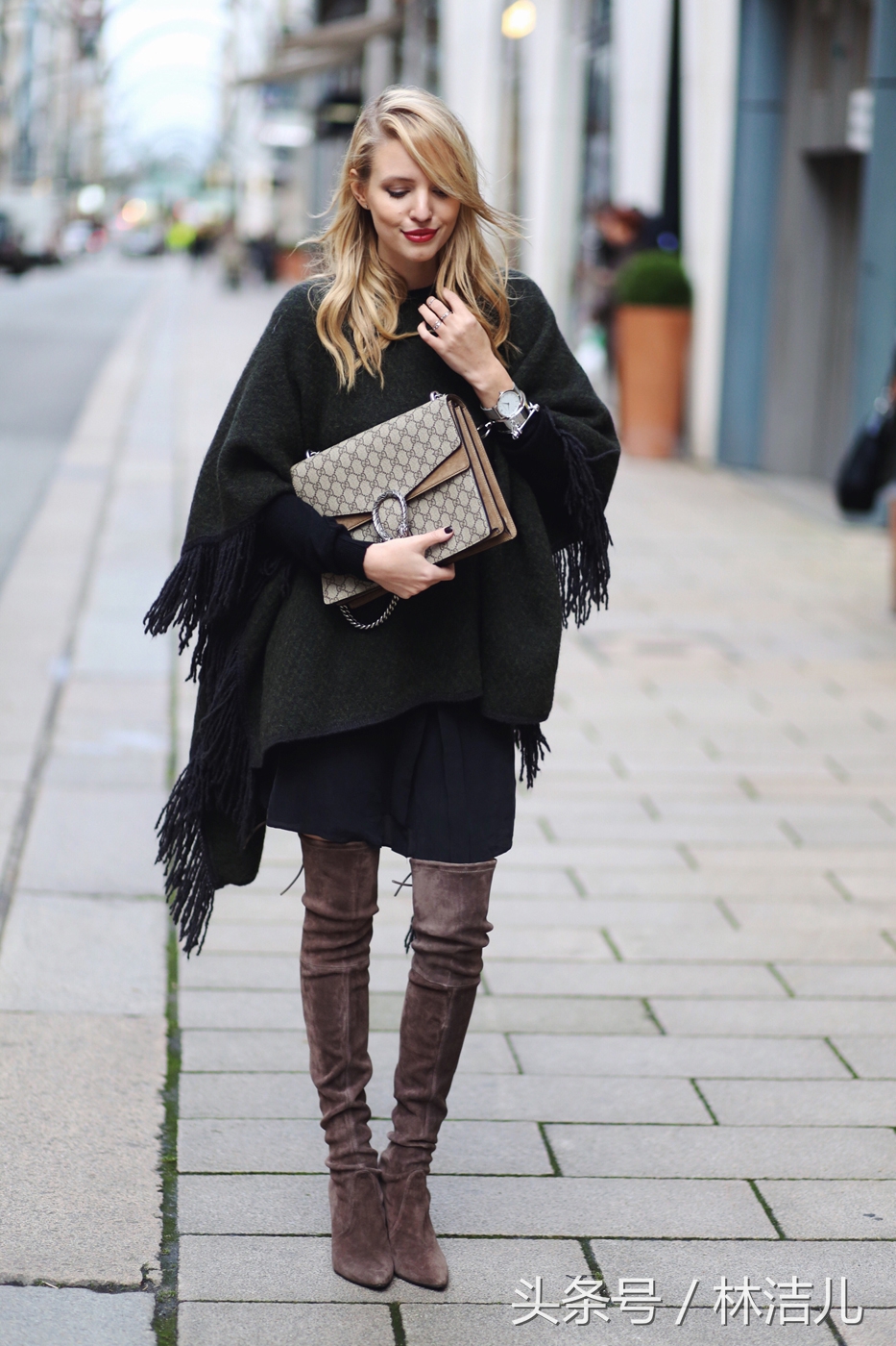 杨幂刘亦菲同款靴子,刘亦菲同款长筒靴搭配