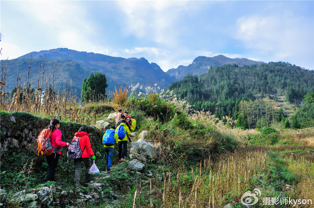 侠之梦受邀参与恩施坪坝营线路测试，冬季溯溪，冰冷刺骨，第一天