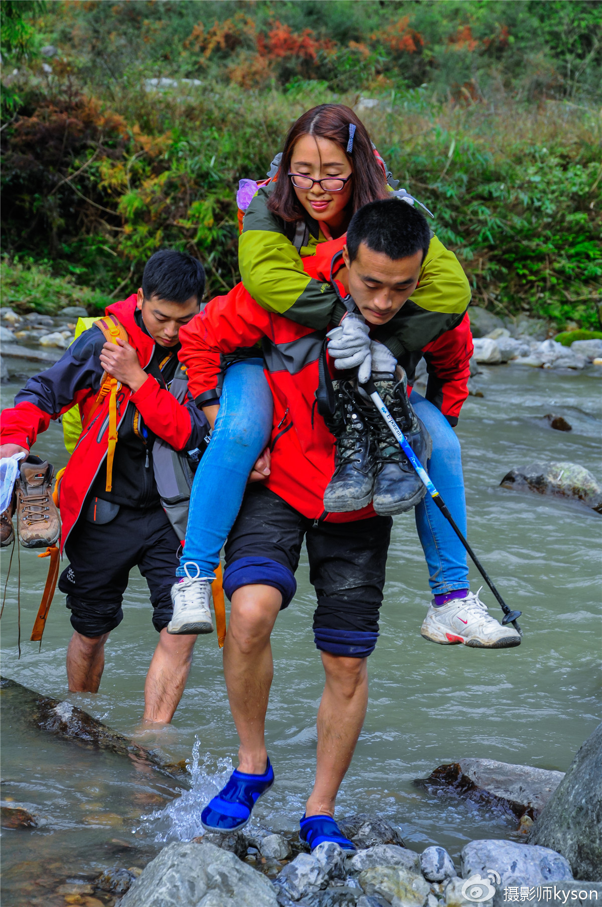 侠之梦受邀参与恩施坪坝营线路测试，冬季溯溪，冰冷刺骨，第一天