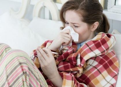 产妇发烧拉肚子怎么办,妈妈发烧拉肚子可以喂母乳吗