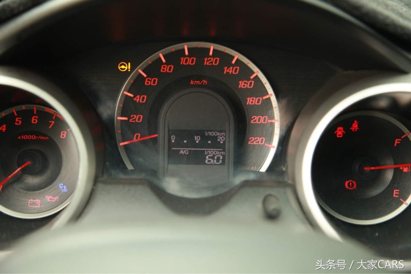 飞度自动挡车有什么缺点,飞度性价比最高的一款落地价