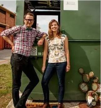 哈佛大学的精英，非要住垃圾箱！嘲笑他的人现在都服了