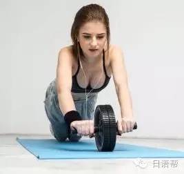 运动装备的中日英三语词汇：跑步机是ランニングマシン么？