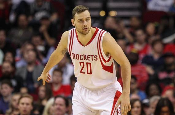 莫泰关键时刻,莫泰主动权