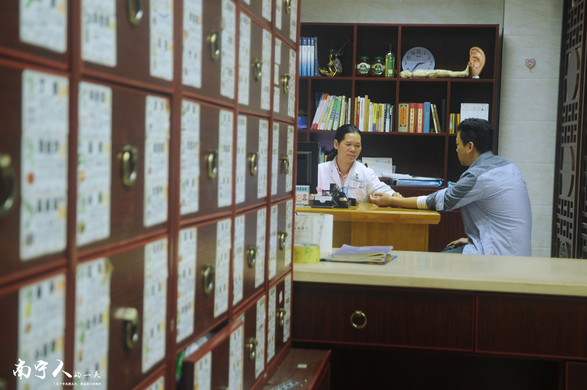 同城小鸟｜曾经的鼻炎患者，学医十年为病人解除病痛