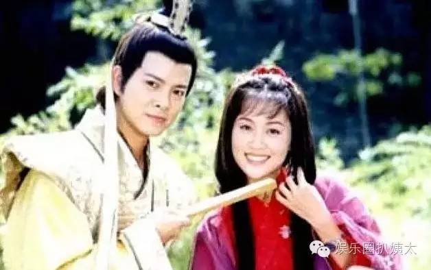 陈小春5“老婆”重聚，《鹿鼎記》播出18年，演员们怎么样了！