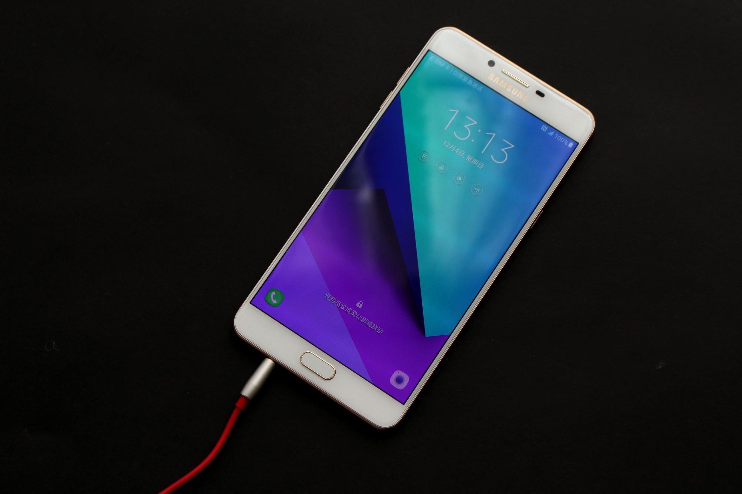 大屏续航高拍照好,三星galaxyc9pro现在还能用吗