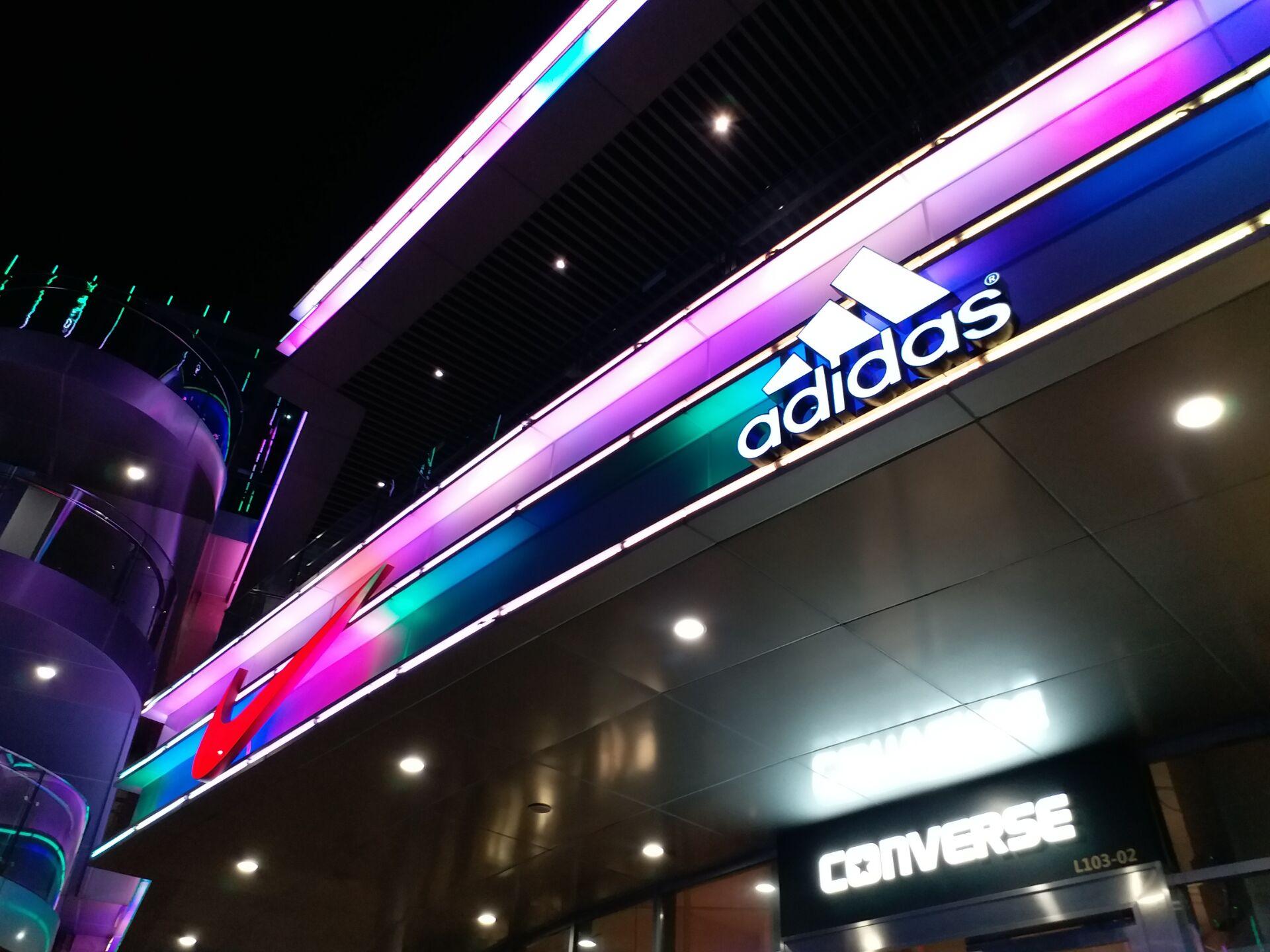 大屏续航高拍照好,三星galaxyc9pro现在还能用吗