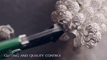 新婚夫妻花130美元买婚戒，却遭到Pandora店员无情嘲笑