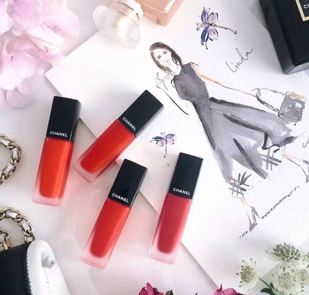 口红试色rubywoo限量款,口红试色intoyou正红