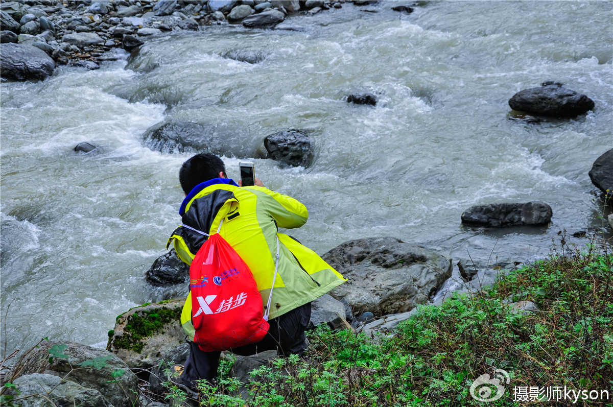 侠之梦受邀参与恩施坪坝营线路测试，冬季溯溪，冰冷刺骨，第一天