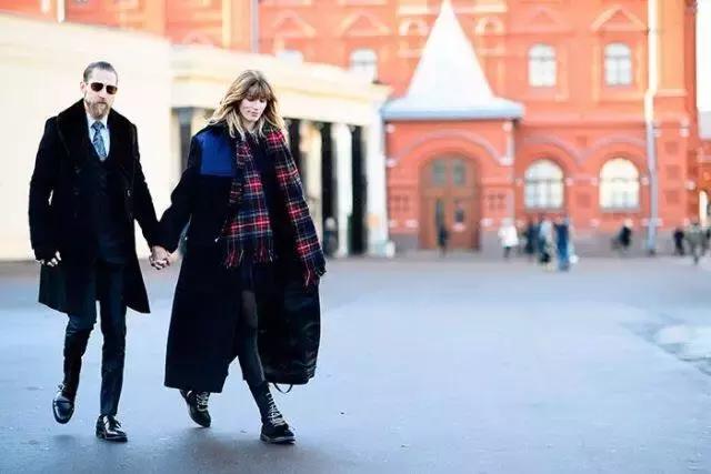 随随便便买一柜子围巾，不如花血本买这三条