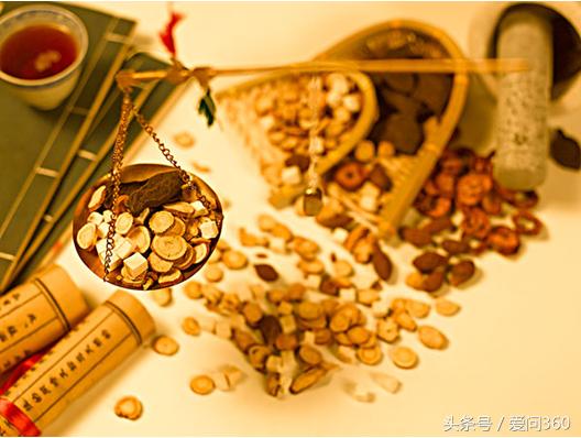 麝香保心丸的功效与说明书用量,麝香保心丸和辅酶q10可以一起吃吗