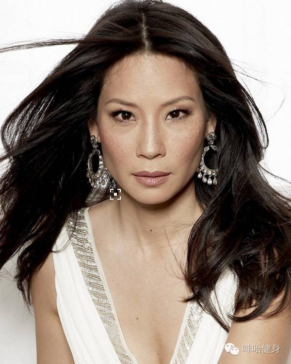 单眼皮眼妆怎么画显大又干净新手,厚厚的单眼皮怎么画眼妆