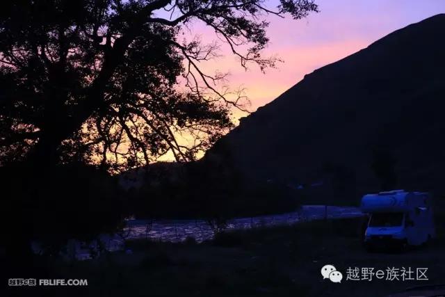 开着房车旅行说走就走,说走就走出去玩视频