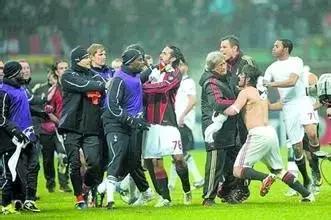 有胜利就有争斗，一起感受球场“火爆”瞬间！