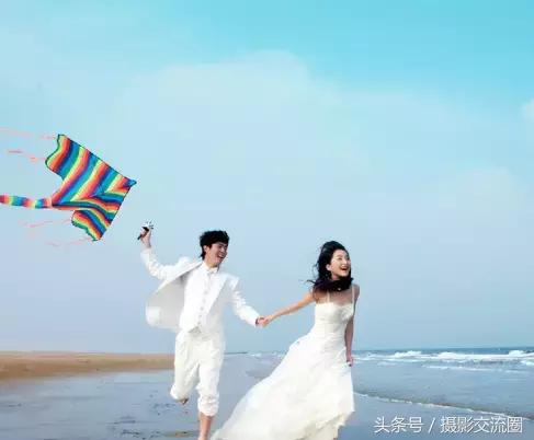 沙滩婚纱照姿势创意大全,男士婚纱照姿势和表情技巧