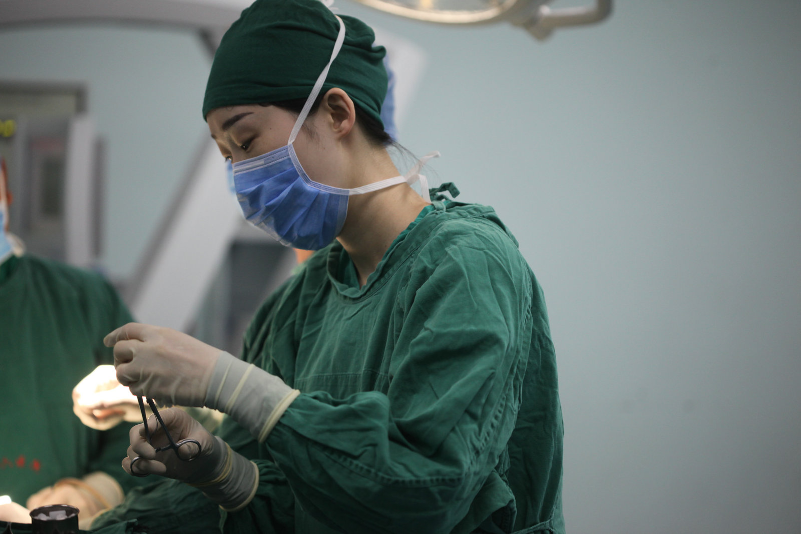 神经外科纪实视频,显微神经外科手术费用