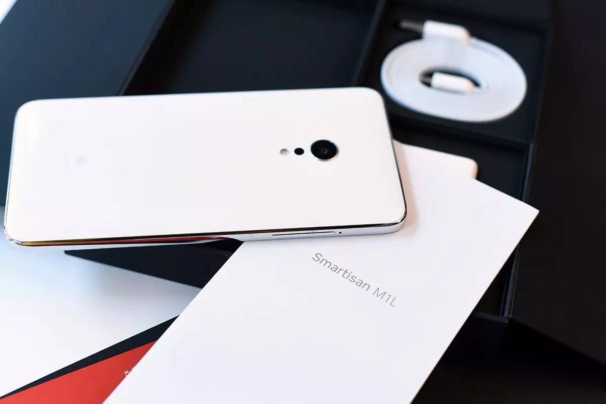 一次迟来的开箱——爱上锤子M1L的理由不止一个