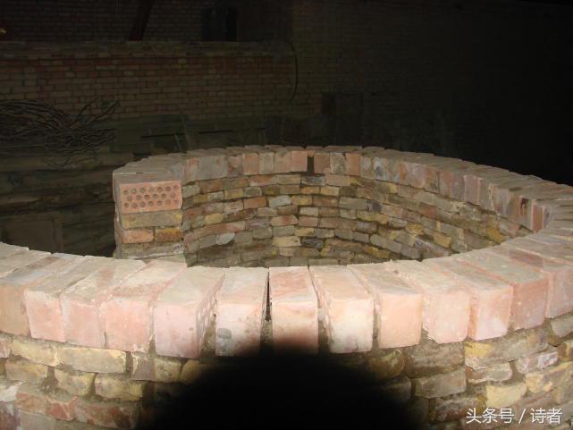 这个“逗号”厕所竟然成了当地的头号新闻