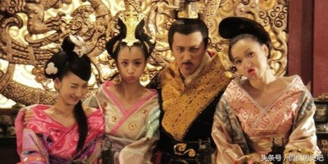 史上最变态的皇帝家族,一家人都有精神病!