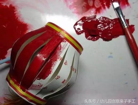 幼儿园元旦手工兔子灯笼制作,卡纸元旦灯笼手工制作幼儿园