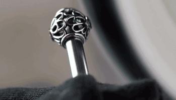 新婚夫妻花130美元买婚戒，却遭到Pandora店员无情嘲笑