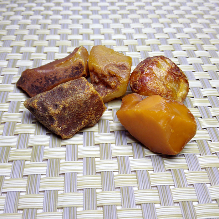 带你去了解琥珀的鉴别,小夕解说游戏品鉴