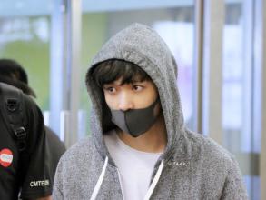 鹿晗刘诗诗易烊千玺杂志,鹿晗口罩防雾霾吗