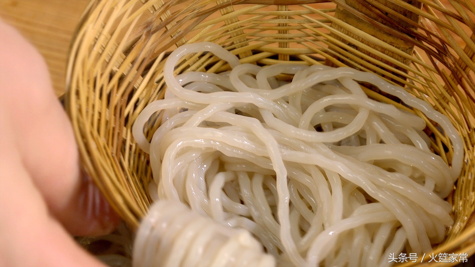 酸辣粉的十句口诀,怎么样的酸辣粉才算正宗