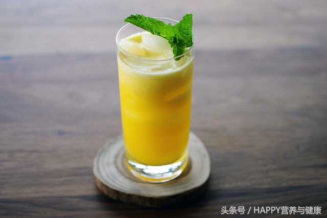 胃胀胀的可以吃菠萝吗,腹胀反酸胃部灼热