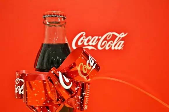 What?为什么出个国让我帮代购可口可乐？