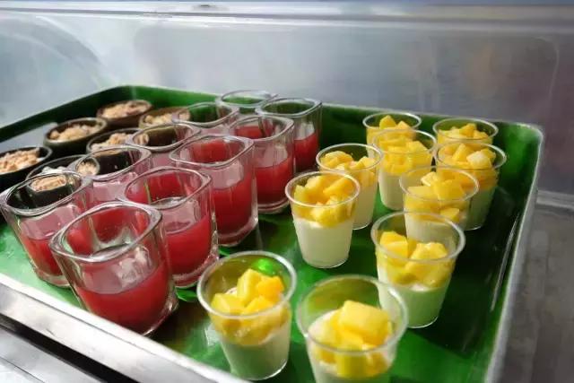 杨幂刘恺威最新一期从酒店出来,杨幂刘恺威法国巴黎定情之作