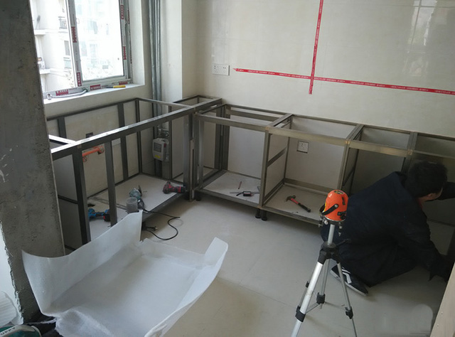 铝合金陶瓷橱柜安装过程,陶瓷铝合金橱柜安装方法