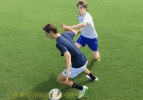 瓒崇悆鑳岃韩鎷跨悆瀹炴垬,瓒崇悆鑳岃韩鎷跨悆鎶ょ悆瑙嗛瀹炴垬