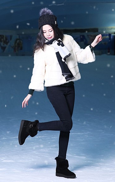 雪地靴也不暖和,冬季保暖高腰雪地靴穿搭