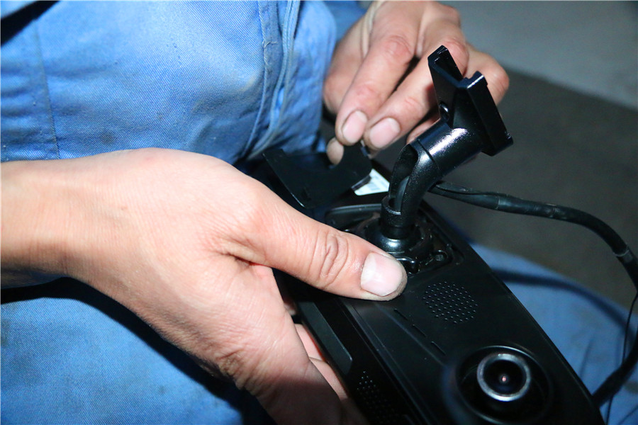 推荐几个懂车软件,智能后视镜有必要加装吗