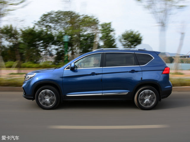 东风风行景逸x52.0测评,最新东风景逸x5试驾视频