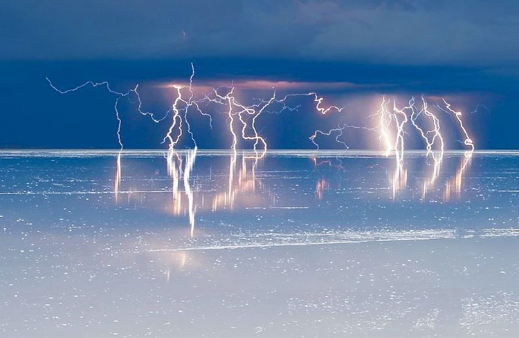 2000年后科学家,水为什么导电的原理