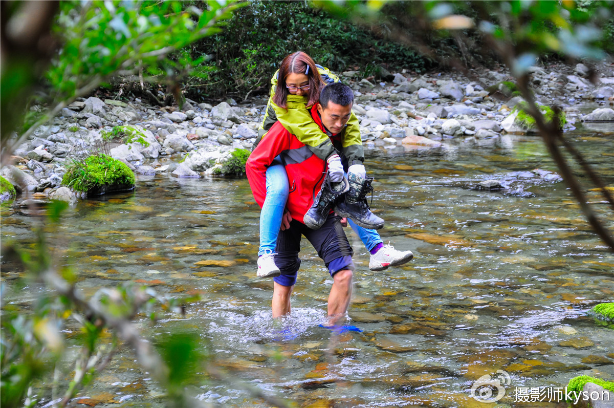 侠之梦受邀参与恩施坪坝营线路测试，冬季溯溪，冰冷刺骨，第一天