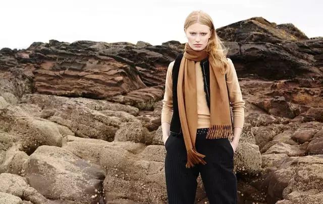 随随便便买一柜子围巾，不如花血本买这三条