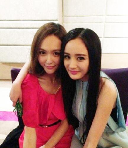 杨幂凌晨为baby送生日祝福,杨幂给唐嫣送祝福