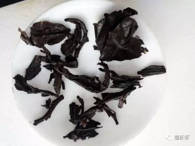 1.8万一饼的30年普洱,竟被一招KO!