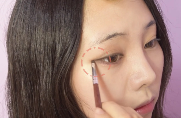 天生塌鼻梁矫正方法,天生塌鼻梁怎么可以变低