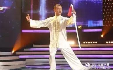 细节能看出来罗晋对唐嫣是真爱啊,罗晋对唐嫣的一个举动超暖心