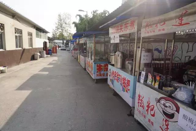 成都锦城学院大学最大食堂,川大锦城学院7个食堂